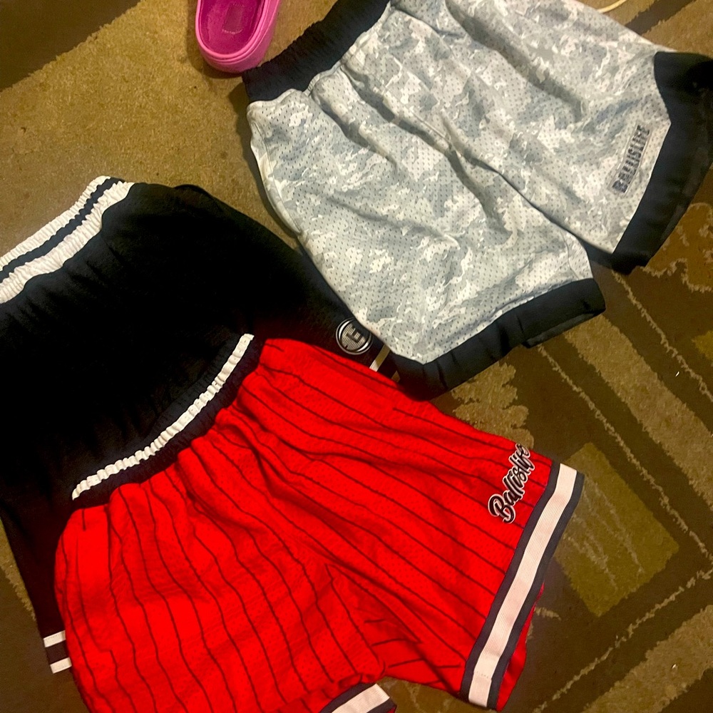 Ballislife 🏀 shorts. 2 small sizes (red & black) & 1 medium size..